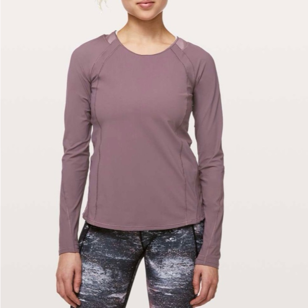Lululemon sz 8 Sculpt Long Sleeve
Antique Bark Women's Mauve Long Sleeve Top